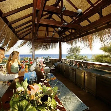 Ξενοδοχείο Grand